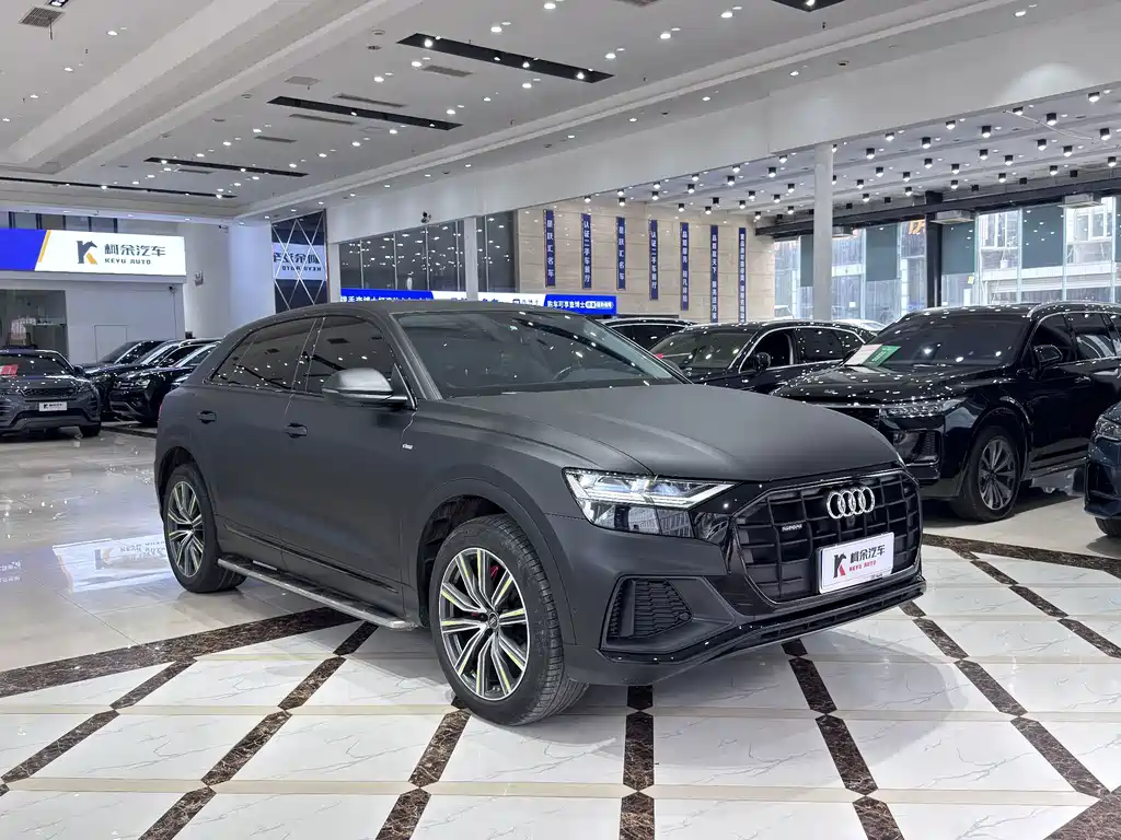 Audi Q8 — фото 4