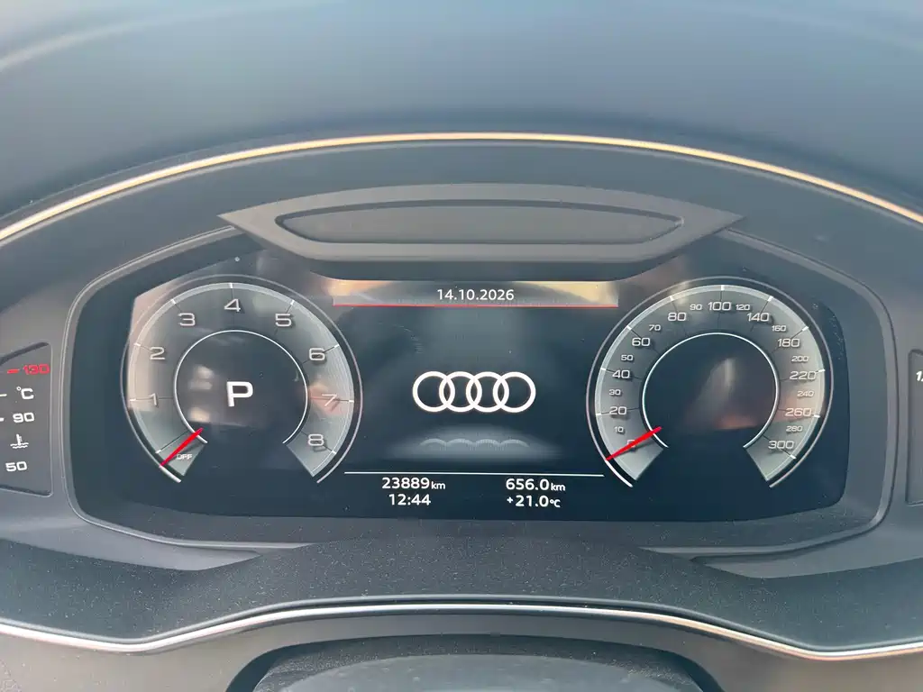 Audi A6L — фото 8