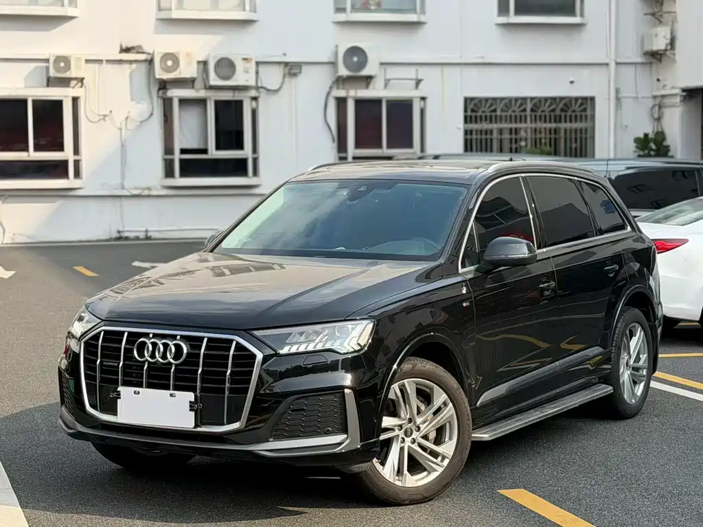Audi Q7 — фото 7