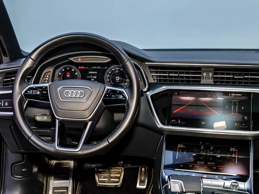 Audi A6L — фото 30