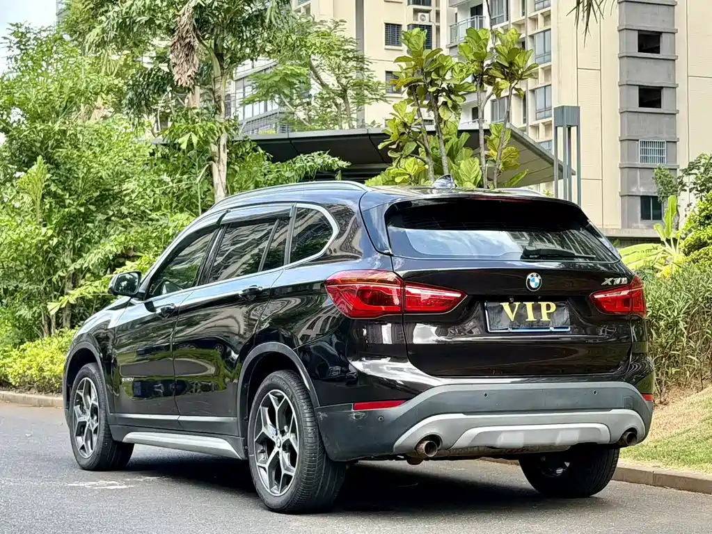 BMW X1 — фото 7