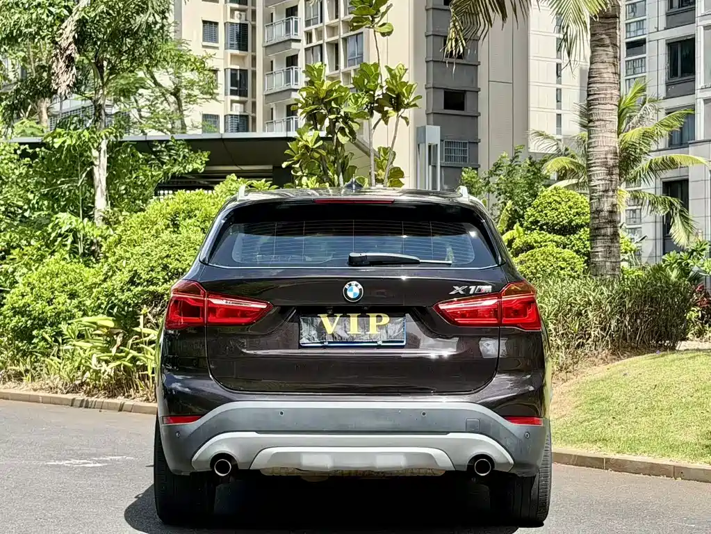 BMW X1 — фото 8