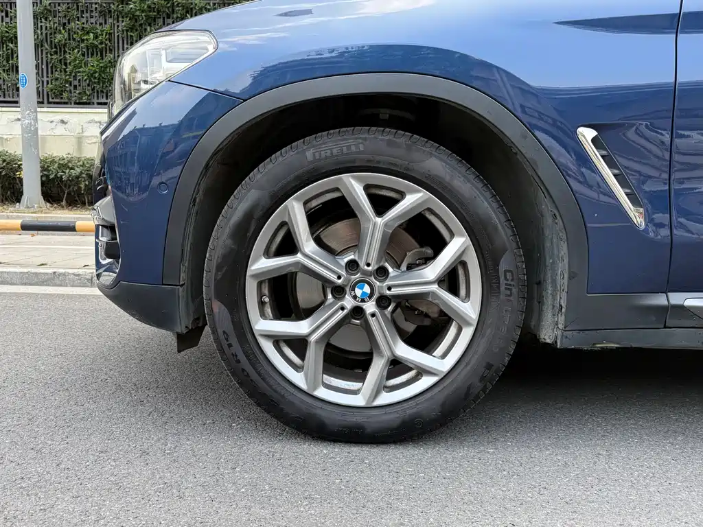 BMW X3 — фото 6