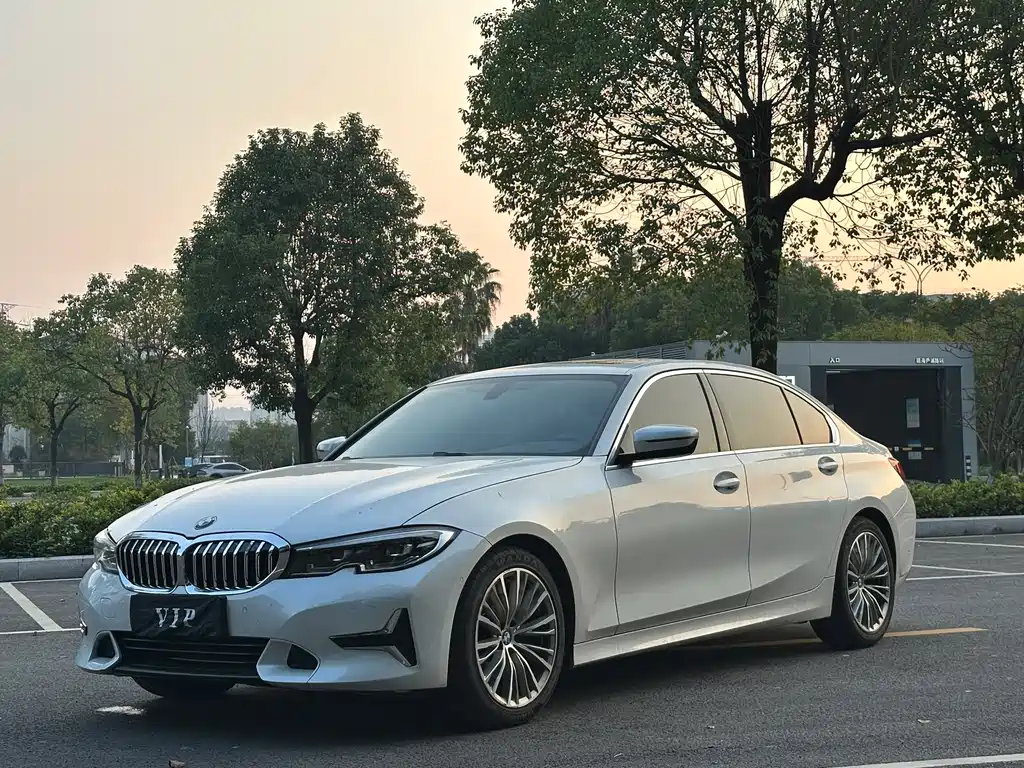 BMW 3 Series — фото 1