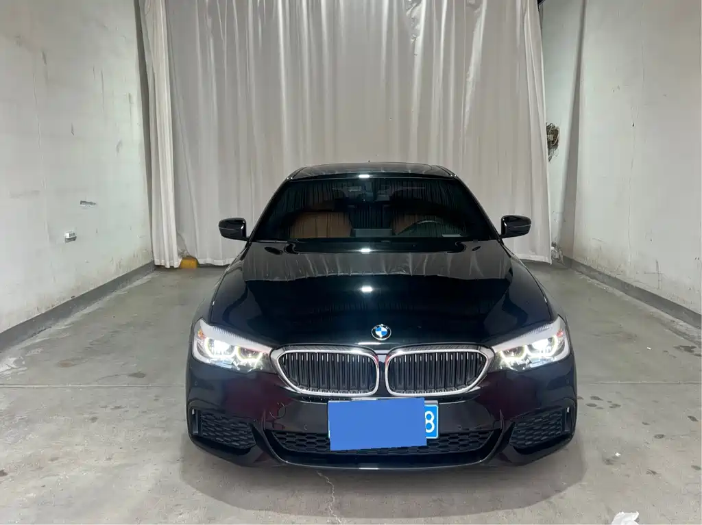 BMW 5 Series — фото 2
