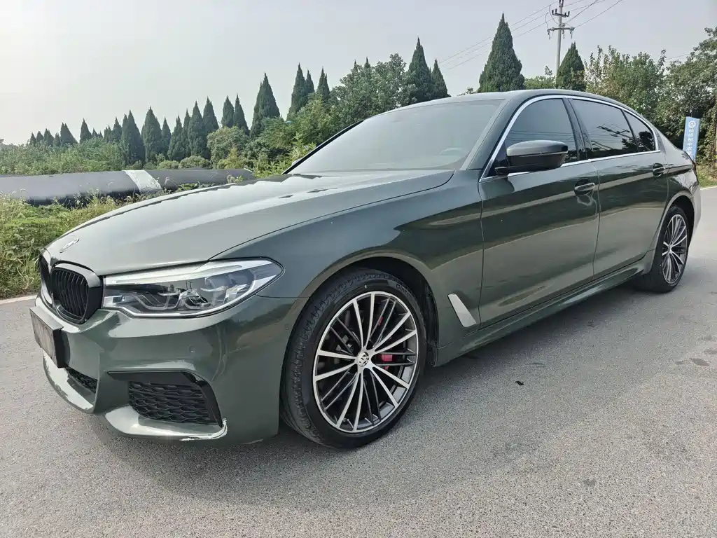 BMW 5 Series — фото 2