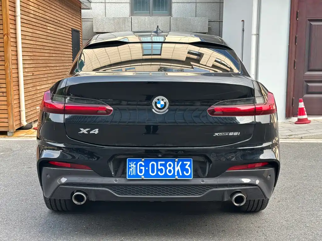 BMW X4 — фото 13