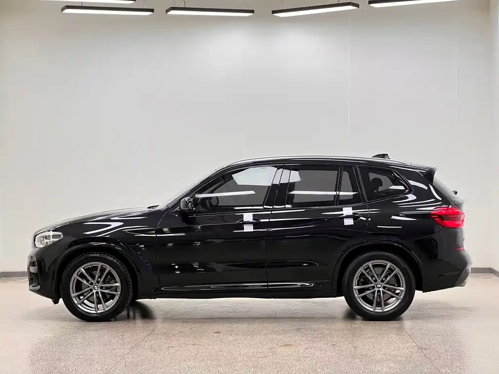 BMW X3 — фото 13