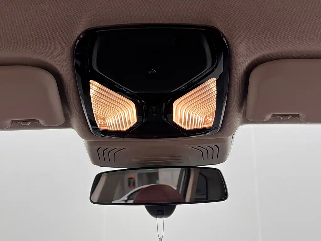 BMW iX3 — фото 23