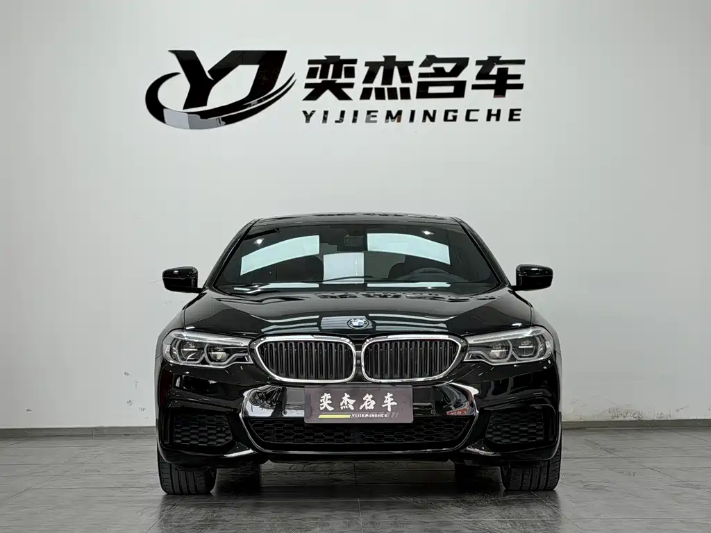 BMW 5 Series — фото 2