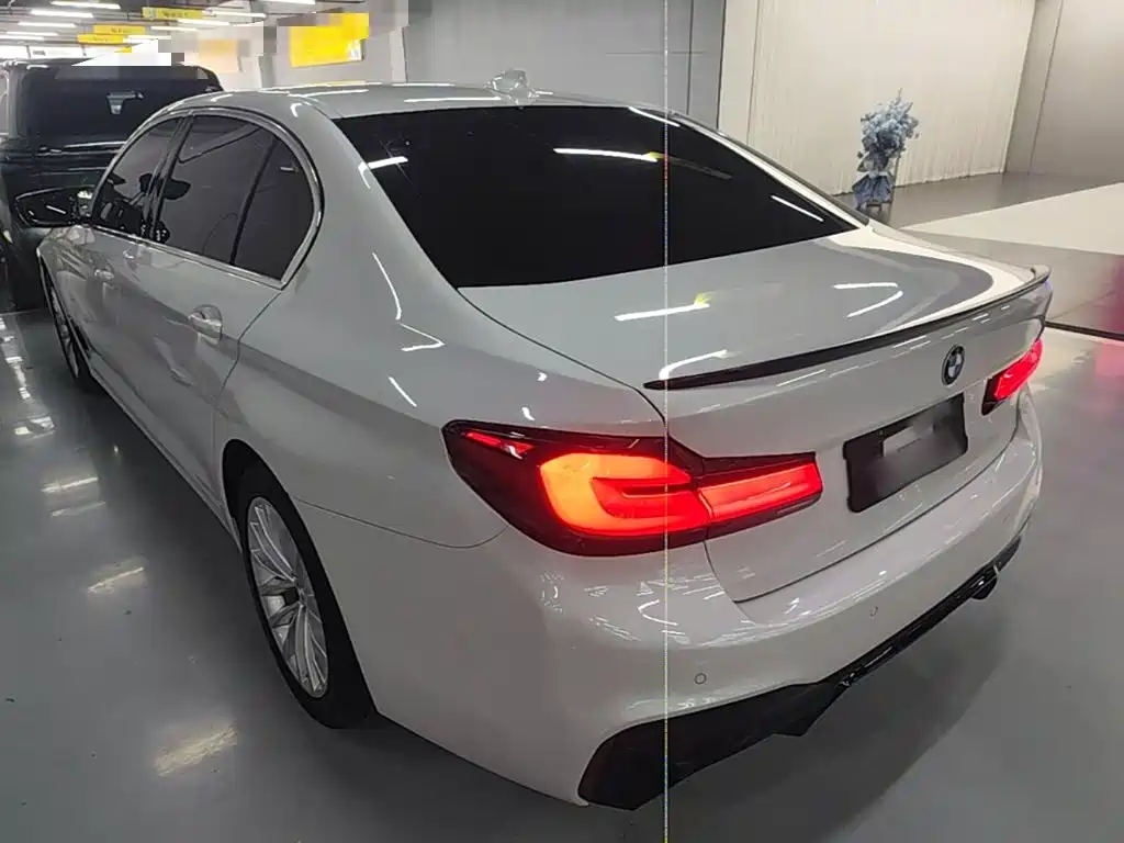 BMW 5 Series — фото 4
