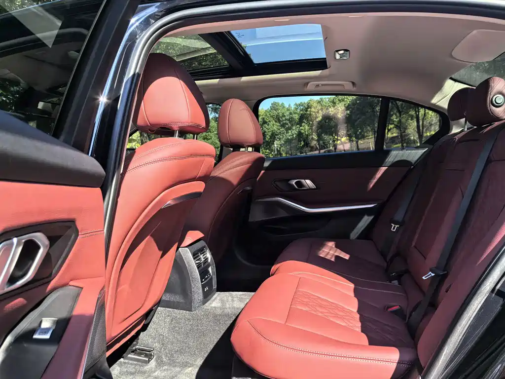 BMW 3 Series — фото 11
