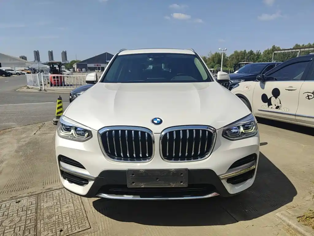 BMW X3 — фото 2