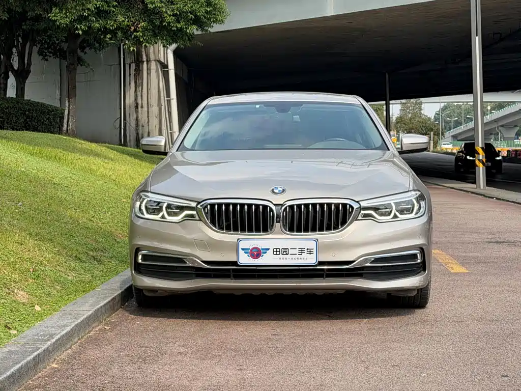 BMW 5 Series — фото 2