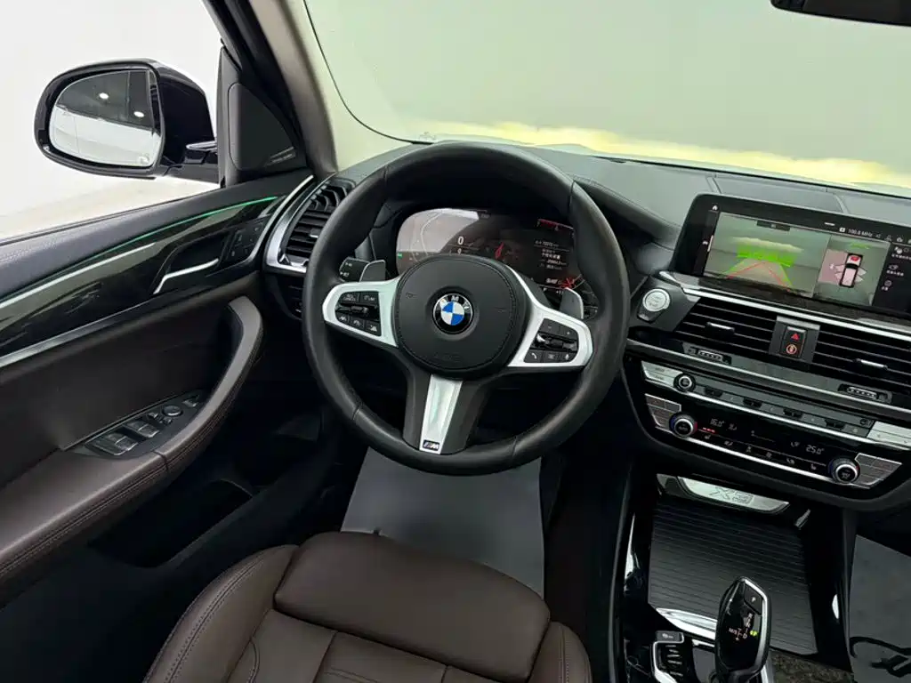 BMW X3 — фото 10