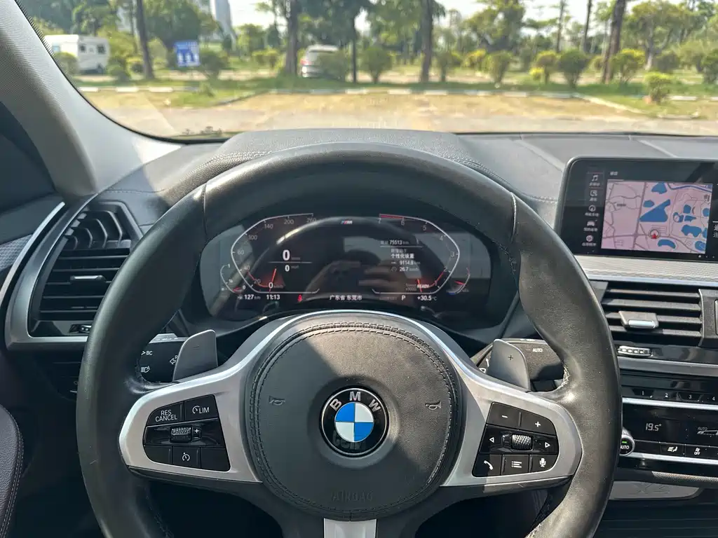 BMW X4 — фото 9