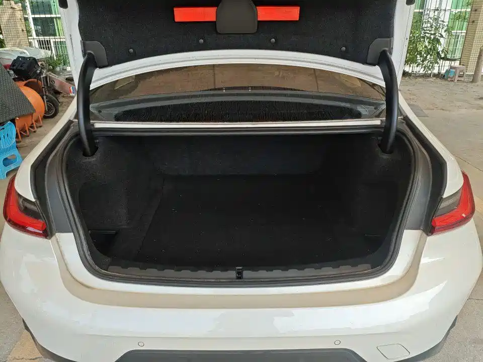 BMW 3 Series — фото 11