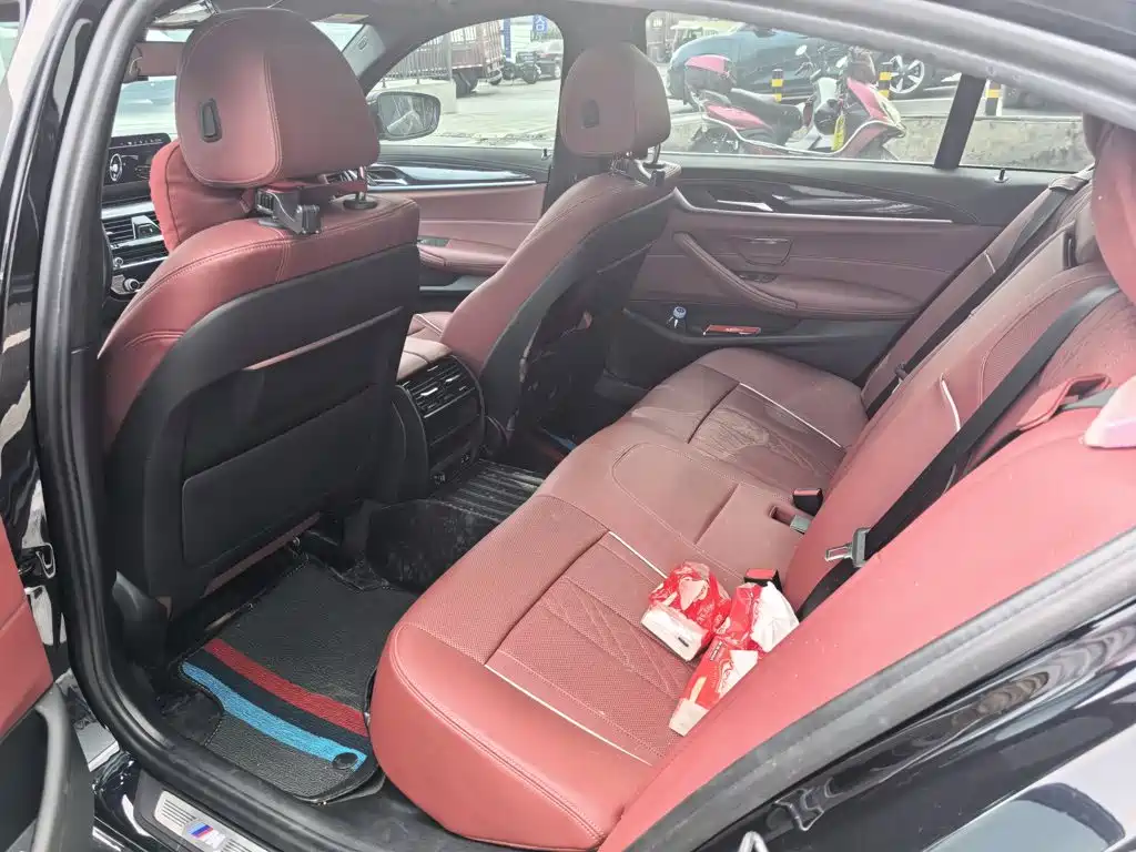BMW 5 Series New Energy — фото 4