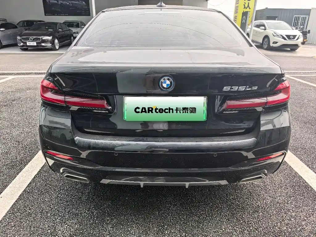 BMW 5 Series New Energy — фото 9
