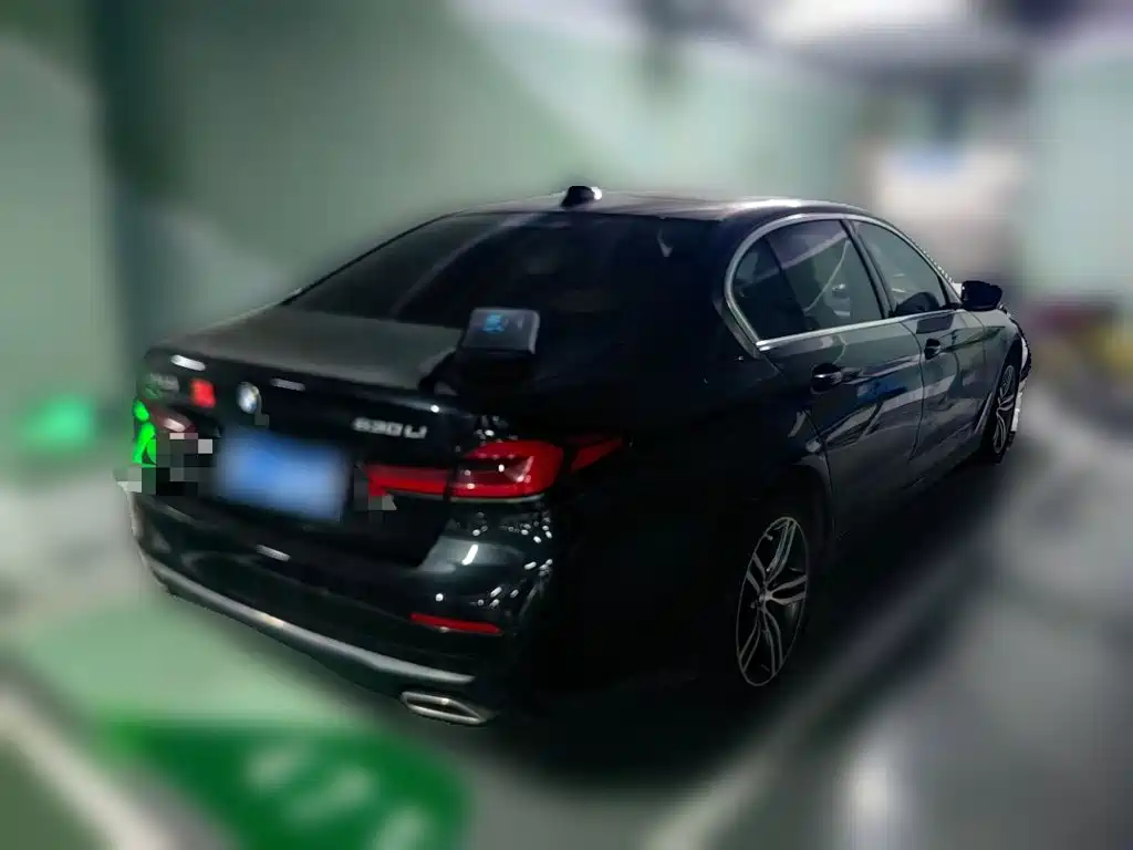 BMW 5 Series — фото 6