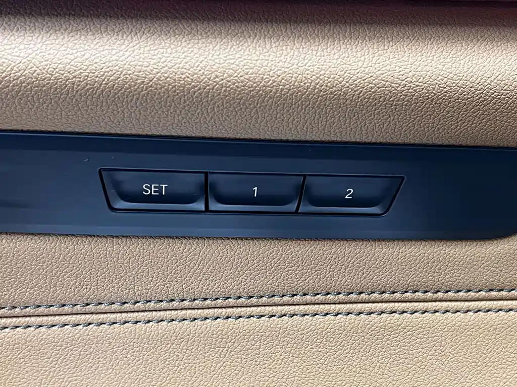 BMW 5 Series (Import) — фото 23
