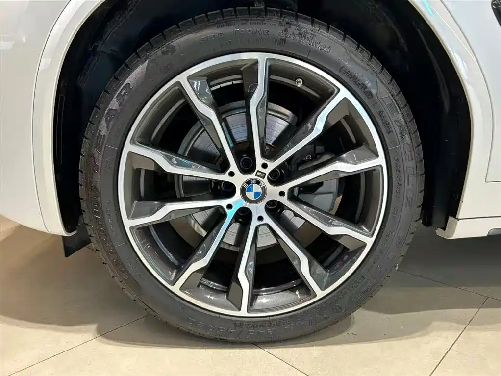 BMW X3 — фото 8