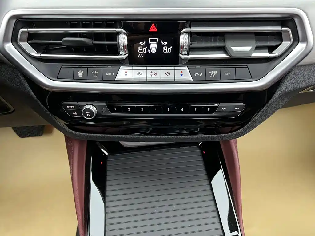 BMW X4 — фото 29