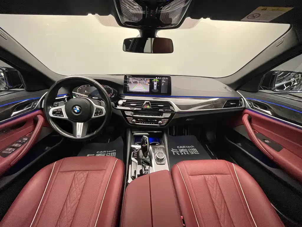 BMW 5 Series — фото 14
