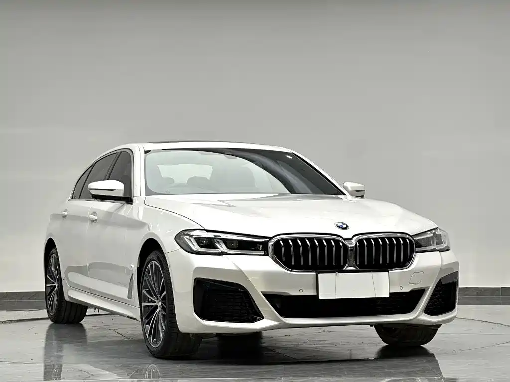 BMW 5 Series — фото 2