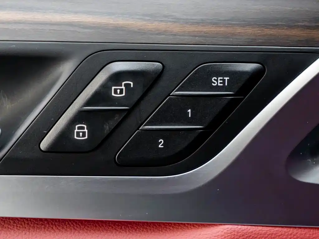 BMW X3 — фото 24