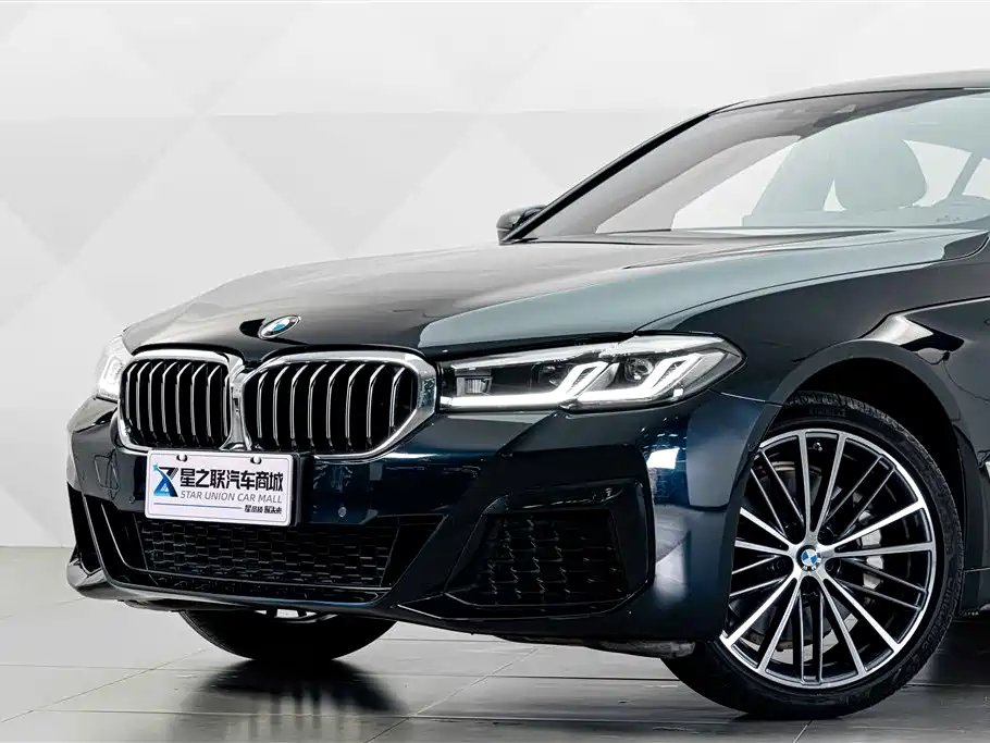 BMW 5 Series — фото 3