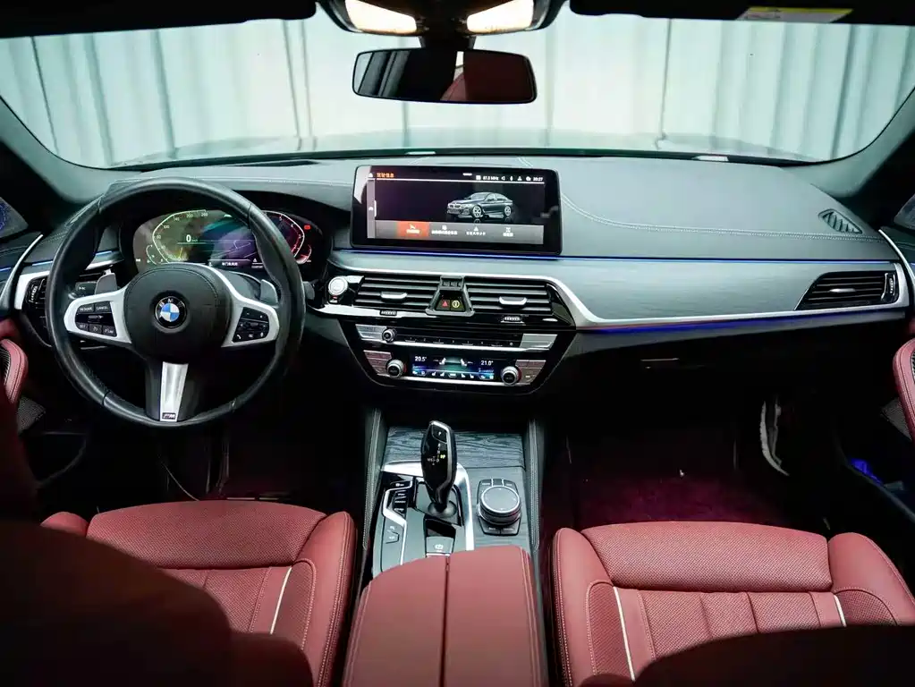 BMW 5 Series — фото 10