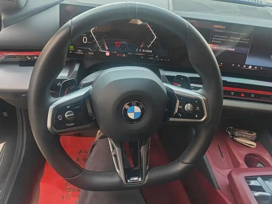 BMW 5 Series — фото 15