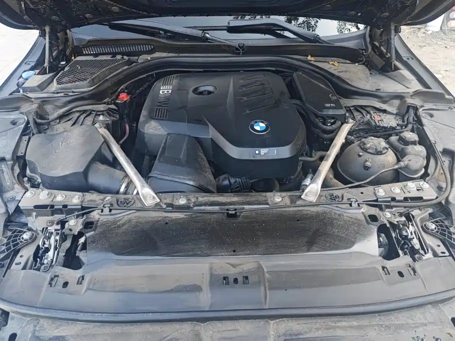 BMW 5 Series — фото 10