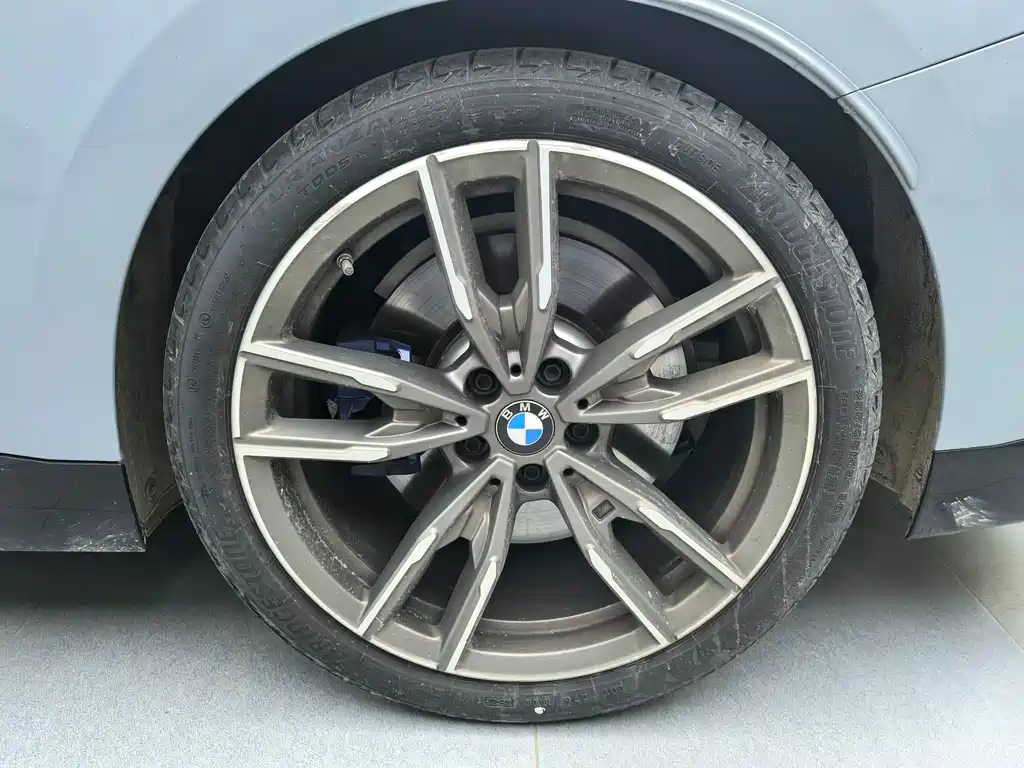 BMW M240i — фото 7