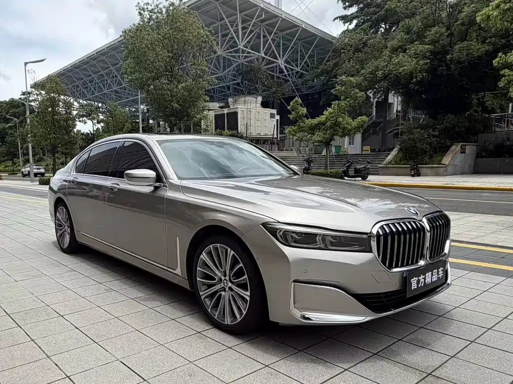 BMW 7 Series — фото 3