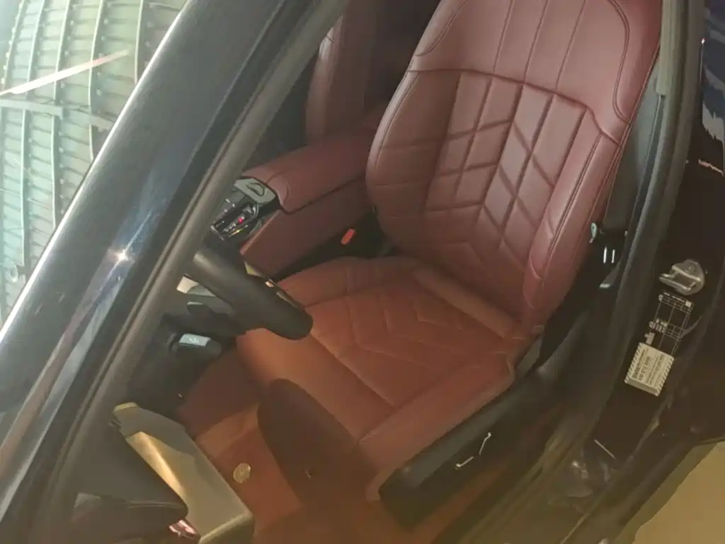 BMW 5 Series — фото 14
