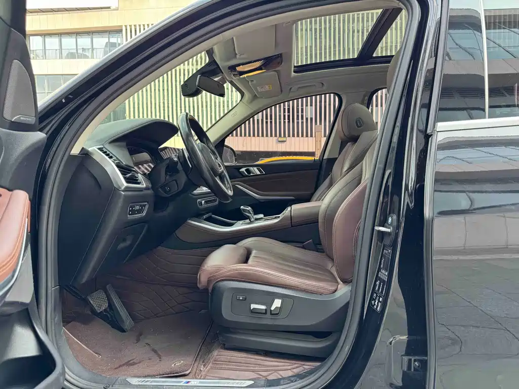BMW X5 (Import) — фото 4