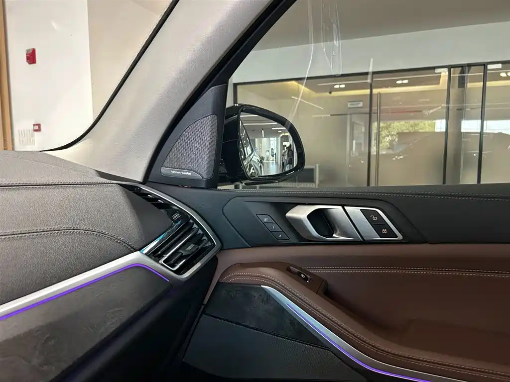 BMW X5 (Import) — фото 9