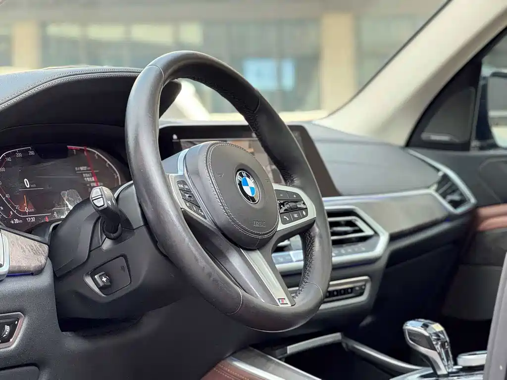 BMW X5 (Import) — фото 5