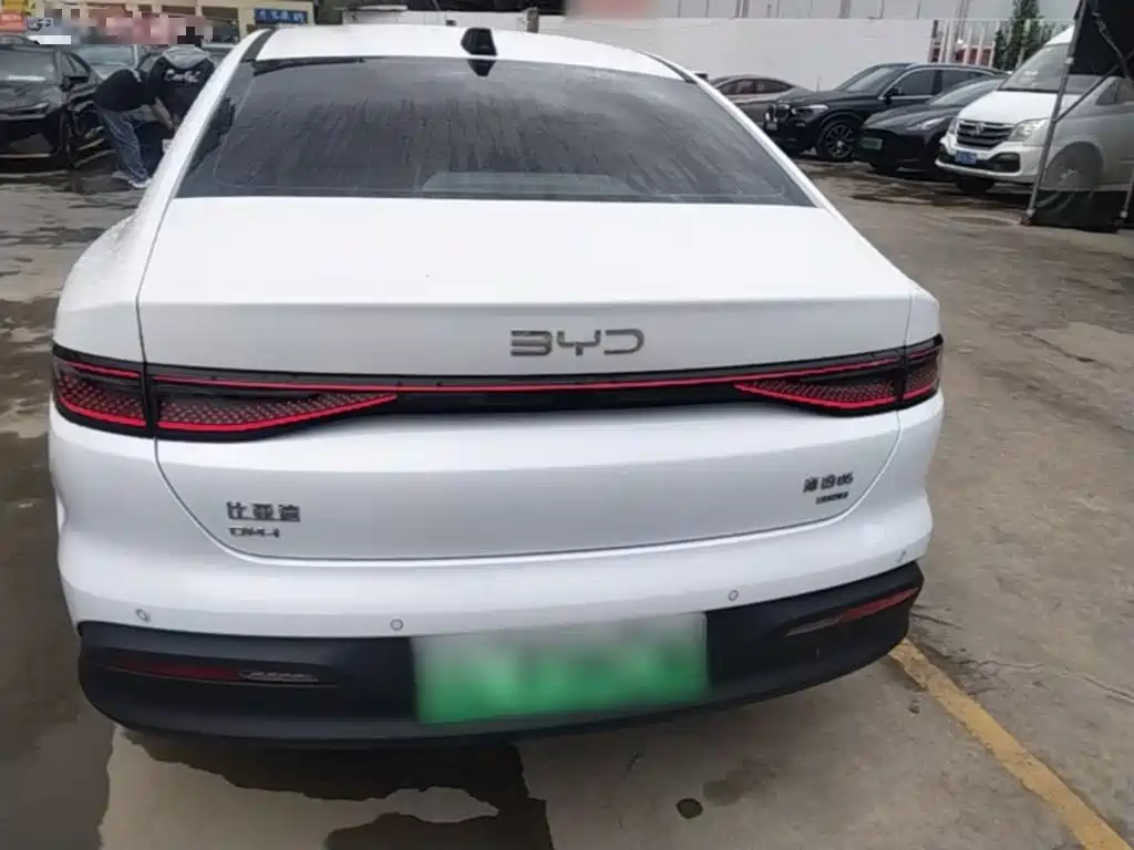 BYD Seal 05 DM-i — фото 5