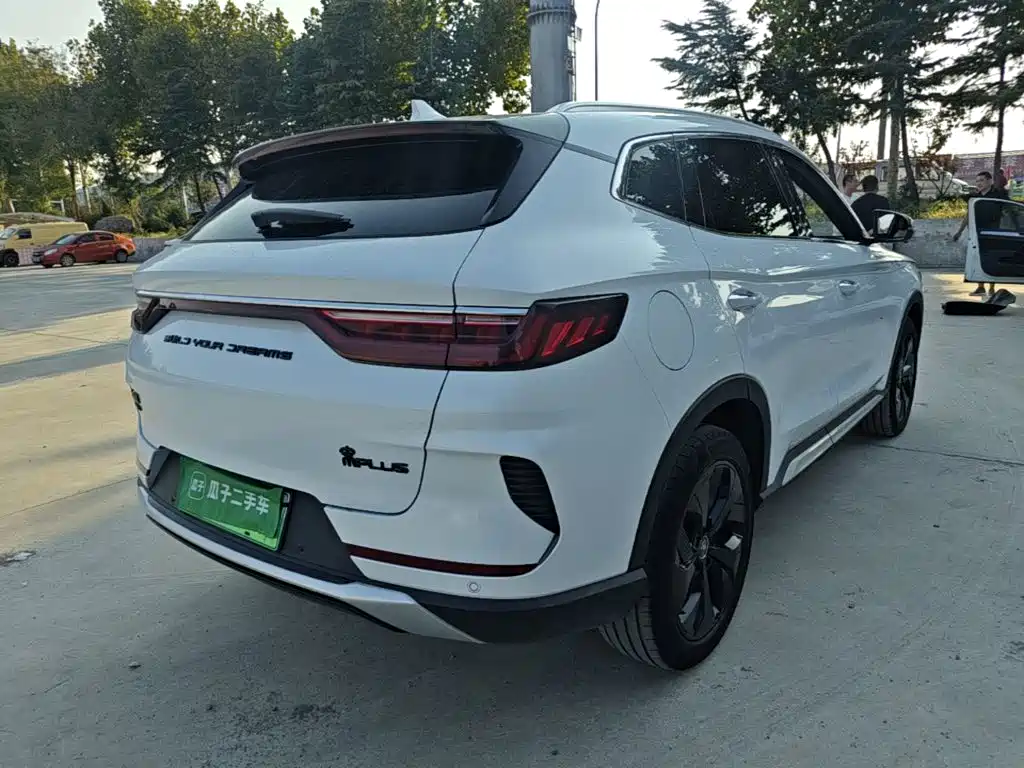 BYD PLUS New Energy — фото 6