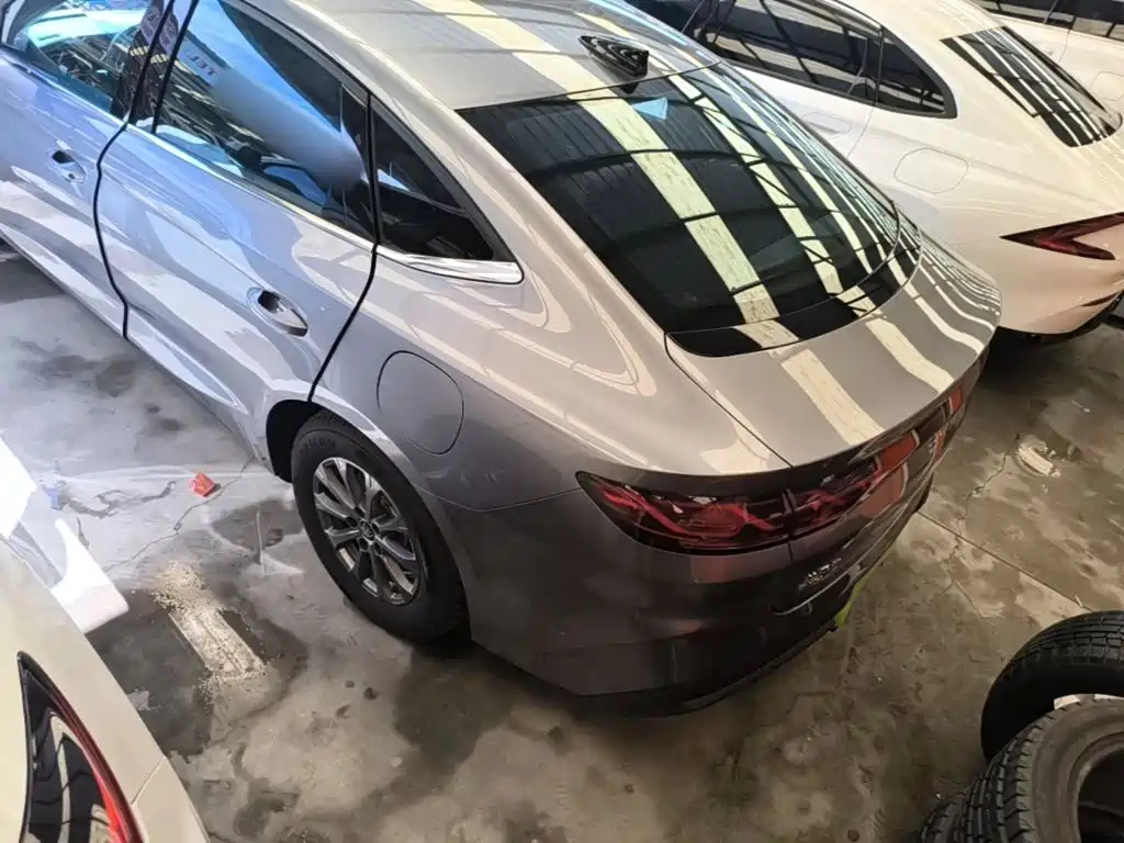 BYD Qin L — фото 4