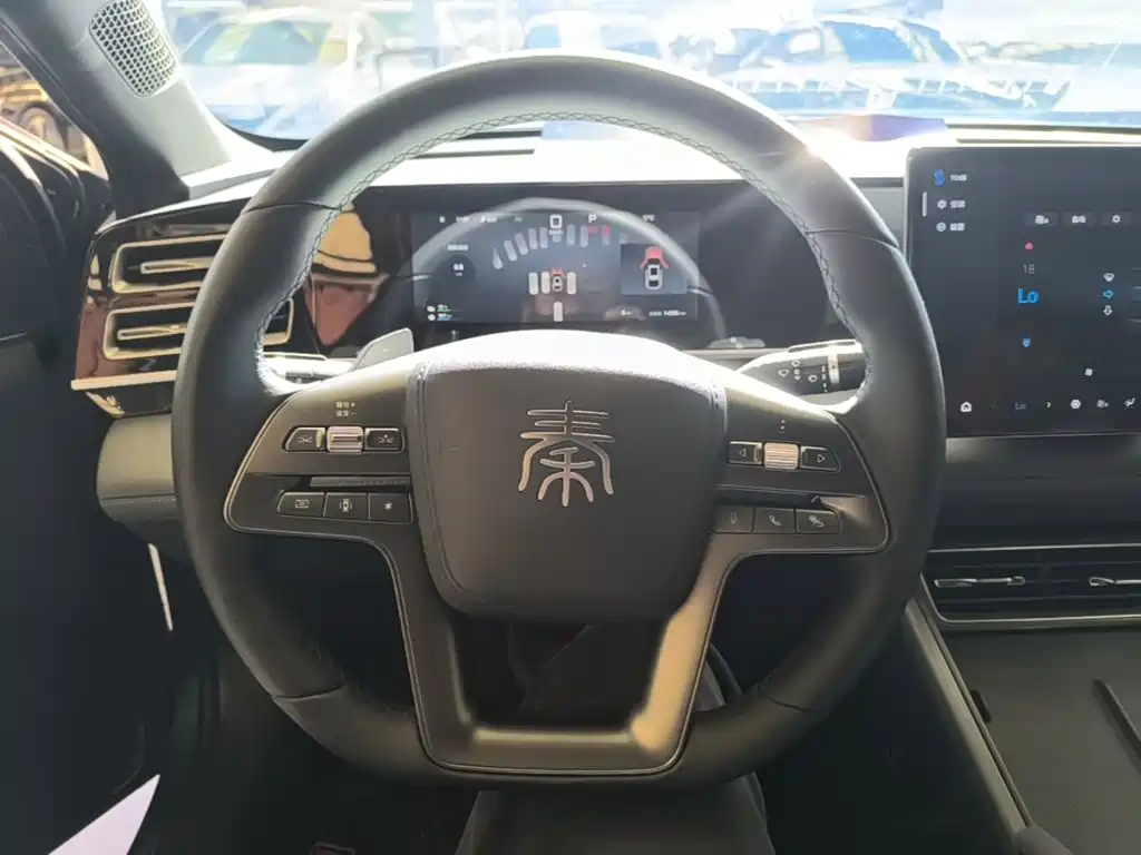 BYD Qin L — фото 10