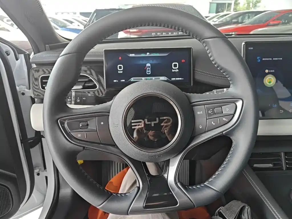 BYD Seal 06 — фото 10
