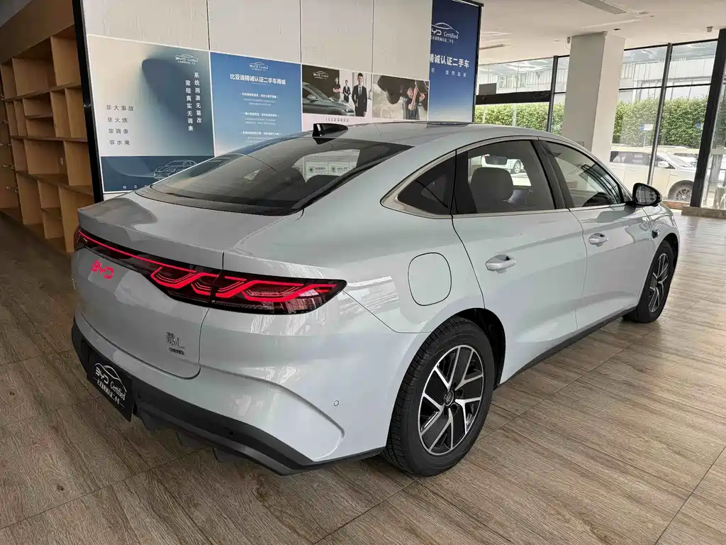 BYD Qin L — фото 3