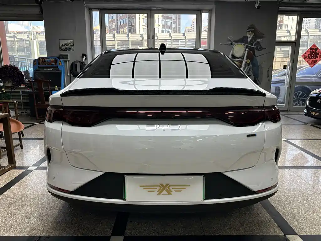 BYD Qin L — фото 3