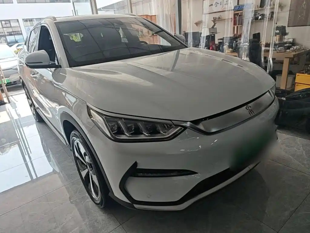 BYD PLUS New Energy — фото 3