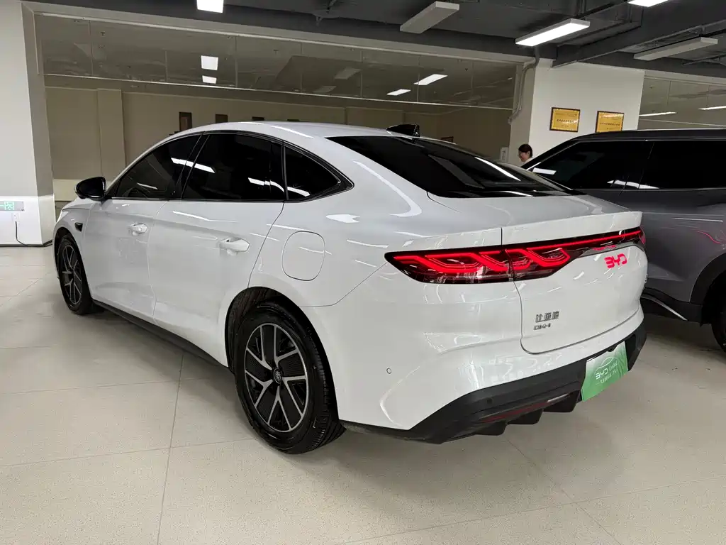 BYD Qin L — фото 6
