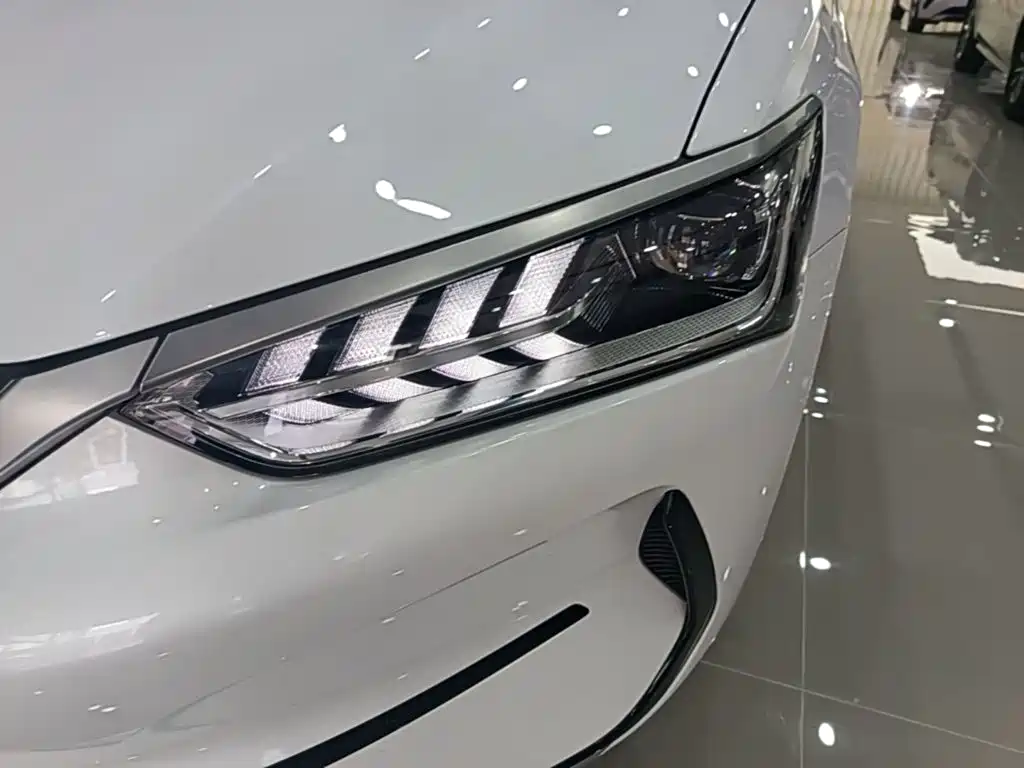 BYD Qin PLUS — фото 23